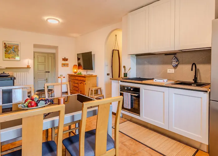 Castello By Interhome Tatil Evi Dervio