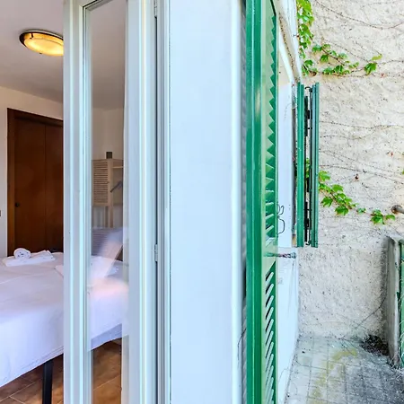 Castello By Interhome Tatil Evi *