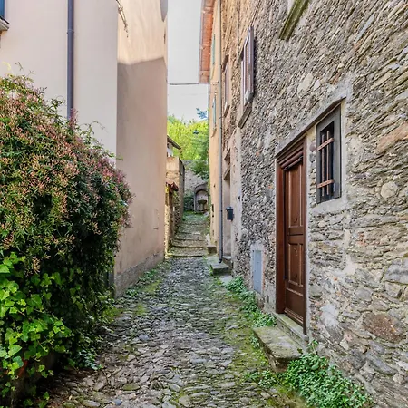 بيت للعطل Castello By Interhome
