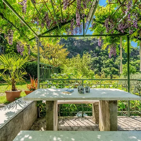 Castello By Interhome Vakantiehuis